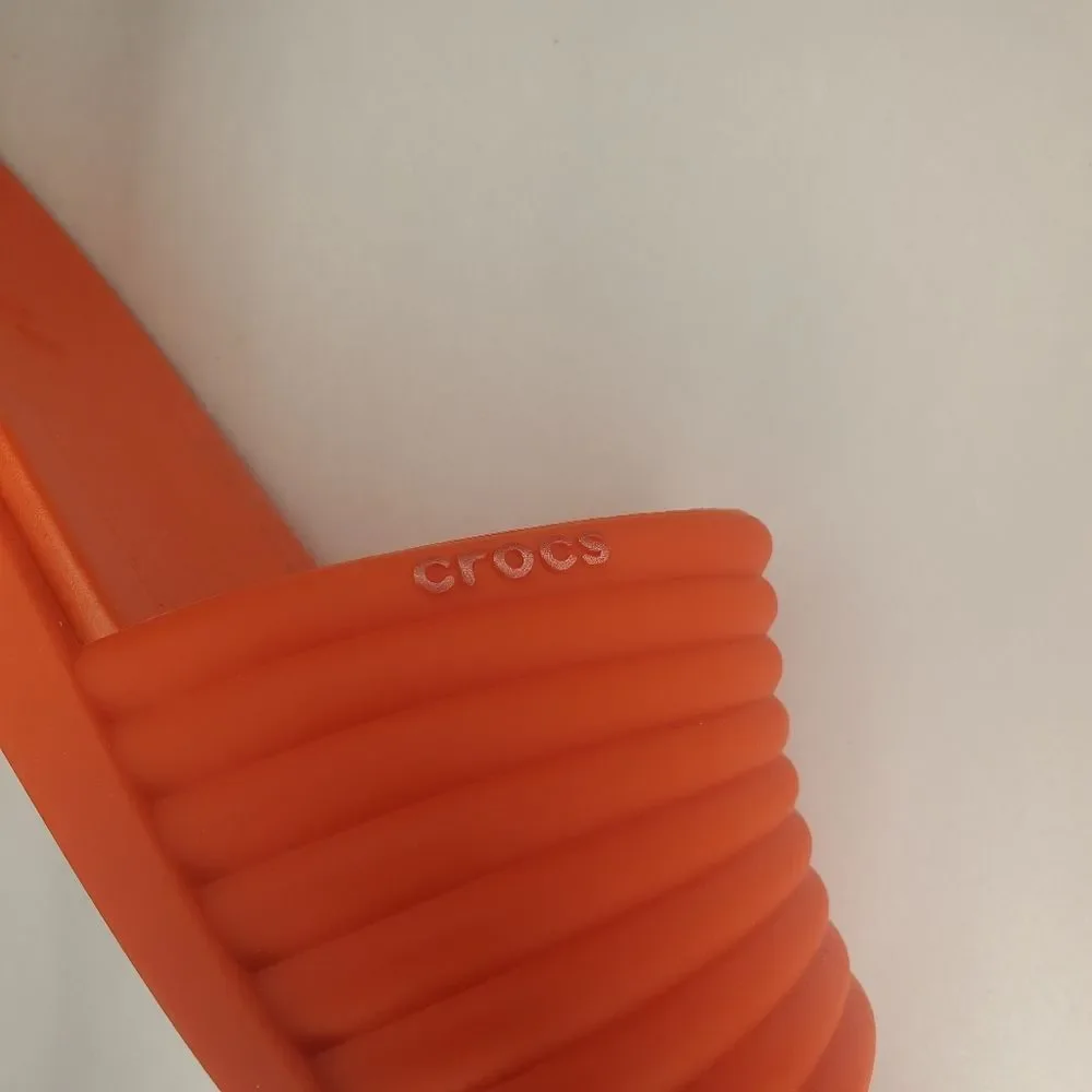 NWT Crocs Miami Slide Size 6
